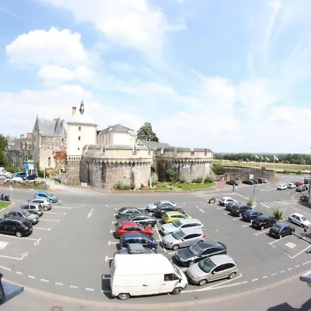 Les Douves Apartment *