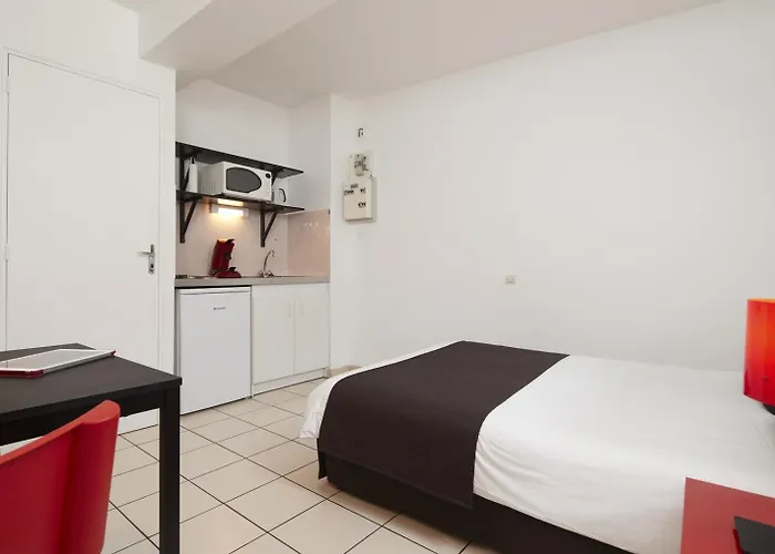 Les Douves Apartment